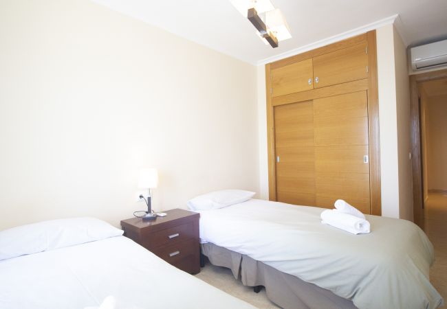 Apartamento en La Manga del Mar Menor - Dos dormitorios en primera línea de los dos mares