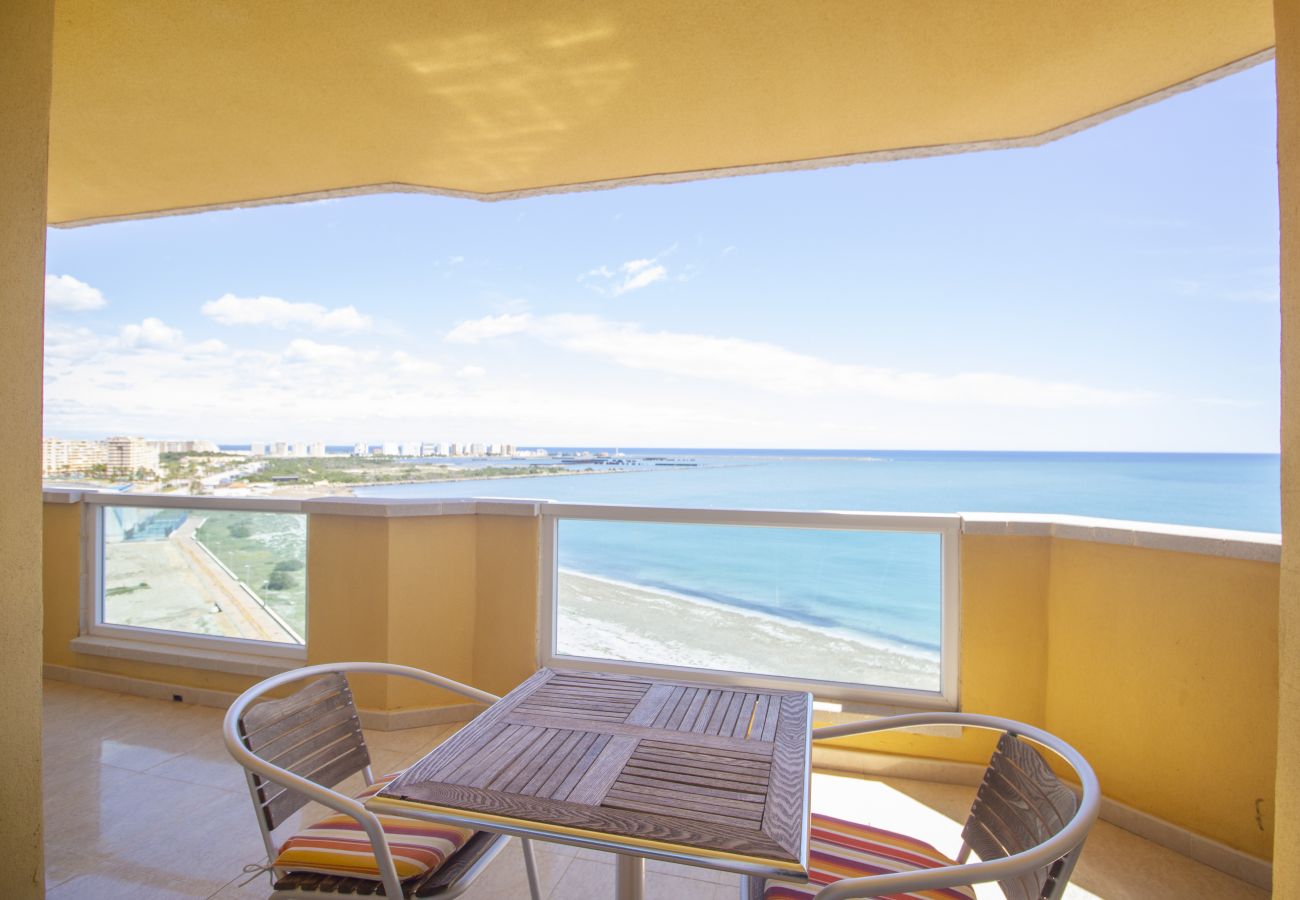 Apartamento en La Manga del Mar Menor - Ático en primera línea del Mediterráneo Apartamento en La Manga del Mar Menor - Ático en primera línea del Mediterráneo