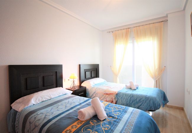 Apartamento en La Manga del Mar Menor - Apartamento de dos dormitorios con increíbles vistas