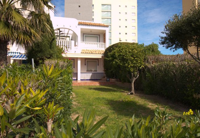 Casa en La Manga del Mar Menor - Precioso adosado con jardín con vistas al Mediterráneo