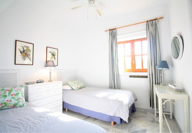Apartamento en Cabo de Palos - Precioso bajo de dos dormitorios en el corazón de Cabo de Palos