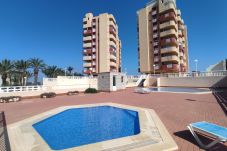 Apartamento en La Manga del Mar Menor - 6º piso a pie de playa con orientación al Mediterráneo