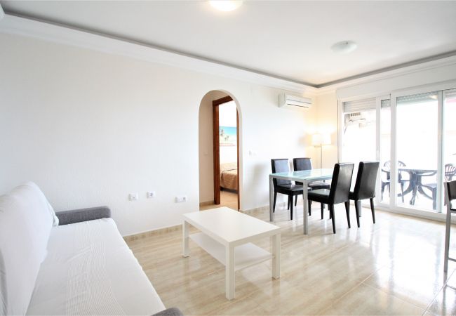 Apartamento en La Manga del Mar Menor - Moderno apartamento de un dormitorio a 50 metros de la playa