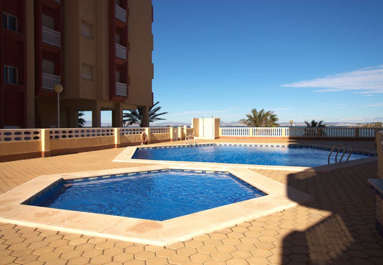 Apartamento en La Manga del Mar Menor - Moderno apartamento de un dormitorio a 50 metros de la playa Apartamento en La Manga del Mar Menor - Moderno apartamento de un dormitorio a 50 metros de la playa