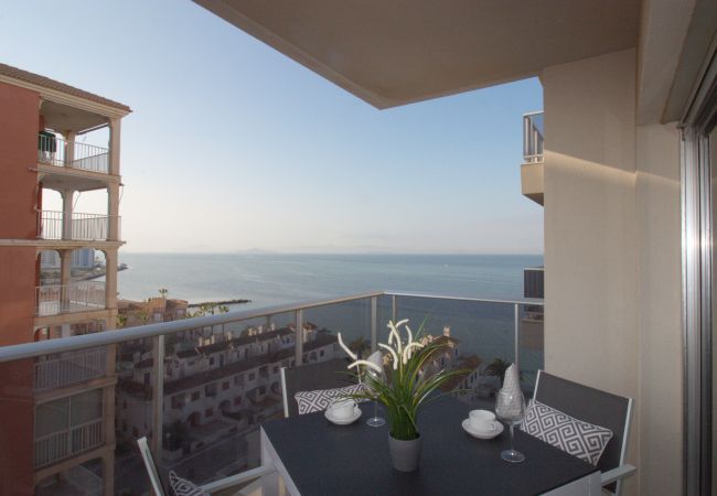 Apartamento en La Manga del Mar Menor - Bonito apartamento con vistas al mar