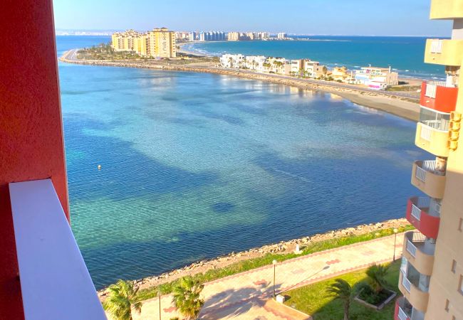 Apartamento en La Manga del Mar Menor - Ático de dos dormitorios con preciosas vistas del Mar Menor y Mediterráneo