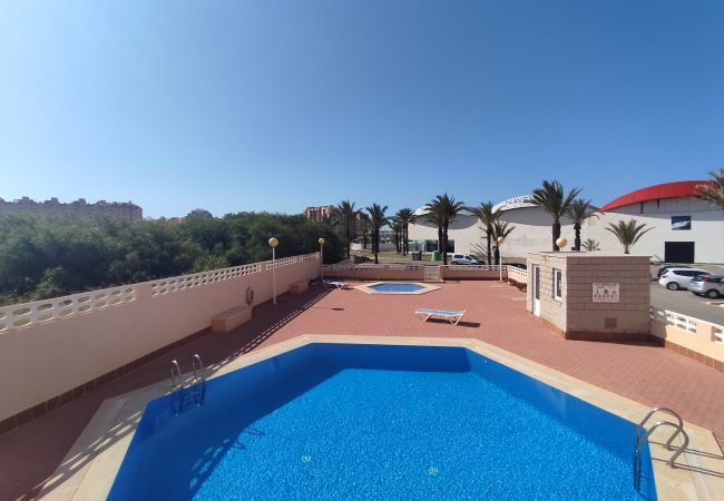 Apartamento en La Manga del Mar Menor - Ático de dos dormitorios con preciosas vistas del Mar Menor y Mediterráneo