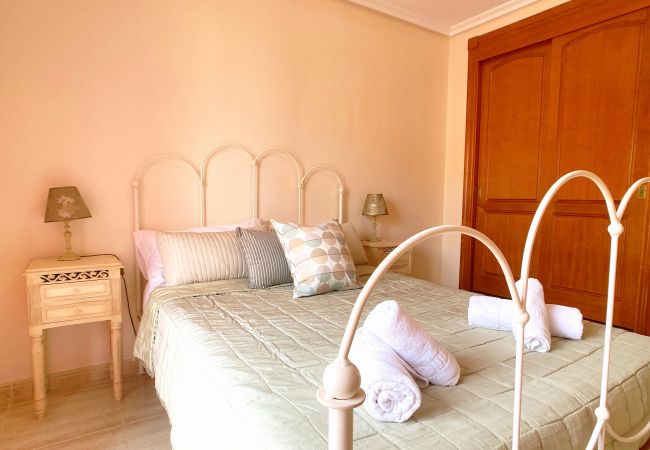 Apartamento en La Manga del Mar Menor - Ático de dos dormitorios con preciosas vistas del Mar Menor y Mediterráneo