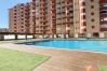 Apartamento en La Manga del Mar Menor - Tres dormitorios con piscina y pista de pádel en primera línea del Mediterráneo