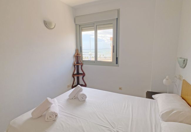 Apartamento en La Manga del Mar Menor - Precioso apartamento en primera línea del Mediterráneo