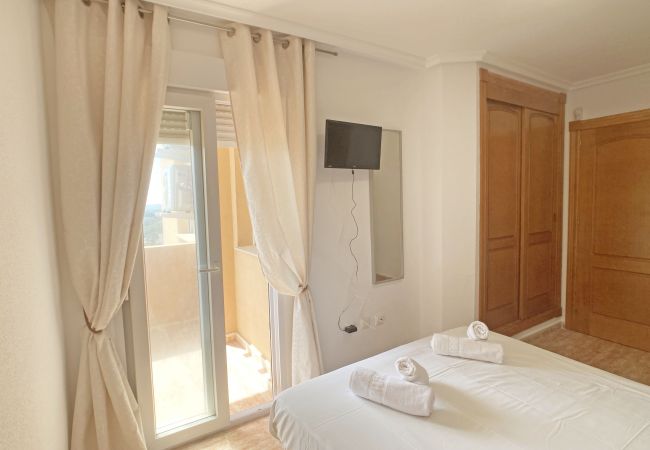 Apartamento en La Manga del Mar Menor - Precioso dos dormitorios con vistas al Puerto