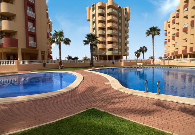 Apartamento en La Manga del Mar Menor - Precioso dos dormitorios con vistas al Puerto