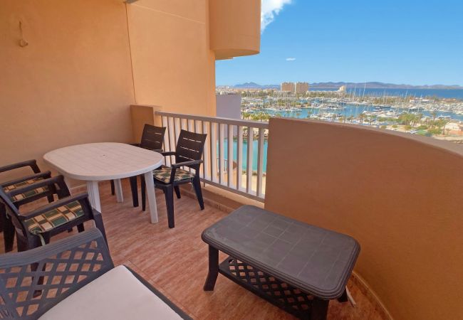 Apartamento en La Manga del Mar Menor - Precioso dos dormitorios con vistas al Puerto