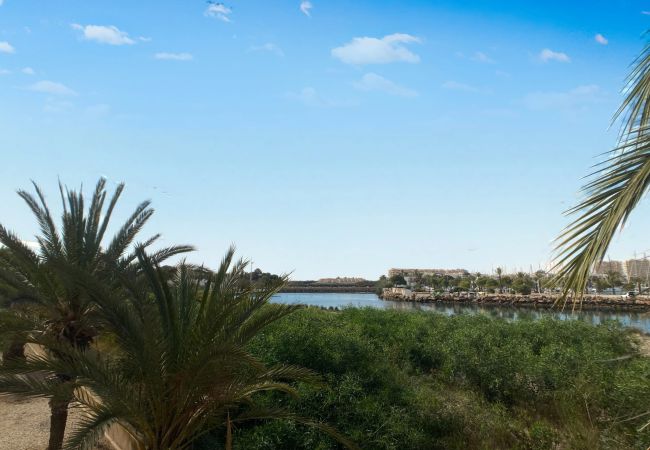 Apartamento en La Manga del Mar Menor - Precioso dos dormitorios con vistas al Puerto