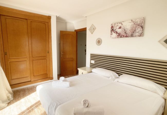 Apartamento en La Manga del Mar Menor - Precioso dos dormitorios con vistas al Puerto