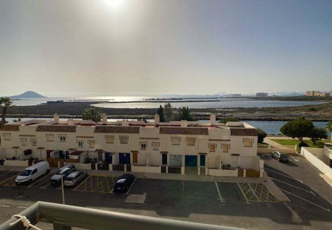 Apartamento en La Manga del Mar Menor - Precioso tipo dúplex en primera línea del Mediterráneo