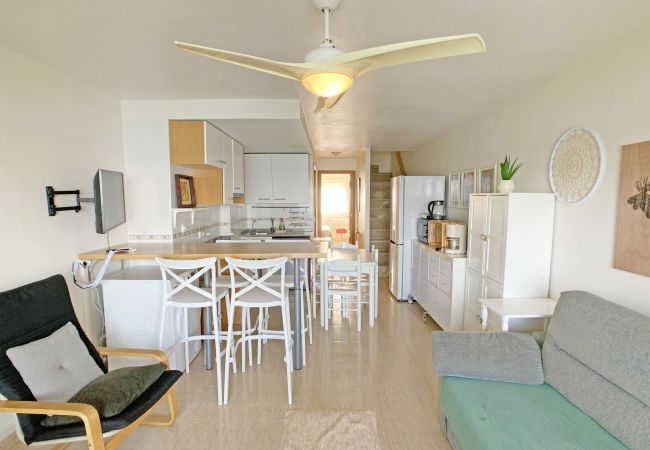 Apartamento en La Manga del Mar Menor - Precioso tipo dúplex en primera línea del Mediterráneo