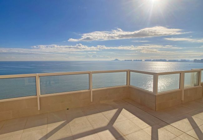 Apartamento en La Manga del Mar Menor - Increíble apartamento con enorme terraza en primera línea del Mediterráneo