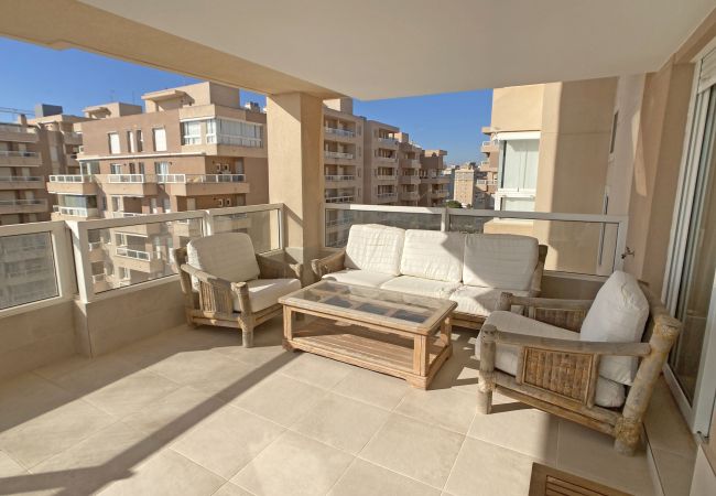 Apartamento en La Manga del Mar Menor - Increíble apartamento con enorme terraza en primera línea del Mediterráneo