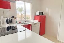 Apartamento en La Manga del Mar Menor - Precioso apartamento completamente reformado con vistas al mar.
