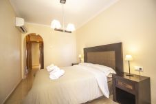 Apartment in La Manga del Mar Menor - South facing, modern apartment with views to both seas!!