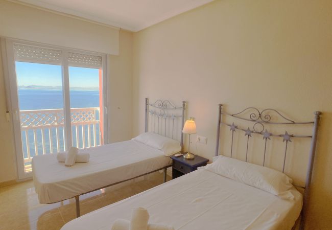 Apartment in La Manga del Mar Menor - Front line with stunning sea views!