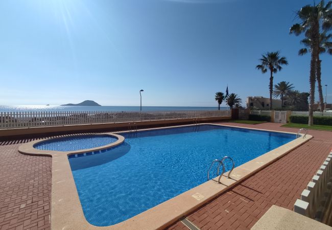  in La Manga del Mar Menor - Listen to the sound of the med with this brand new fronline property! 