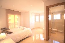 Apartment in La Manga del Mar Menor - New three bedroom front line with impressive sea views