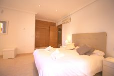Apartment in La Manga del Mar Menor - New three bedroom front line with impressive sea views
