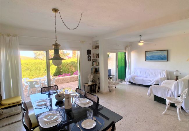 Chalet in Cabo de Palos - Large house with garden in Cala Flores