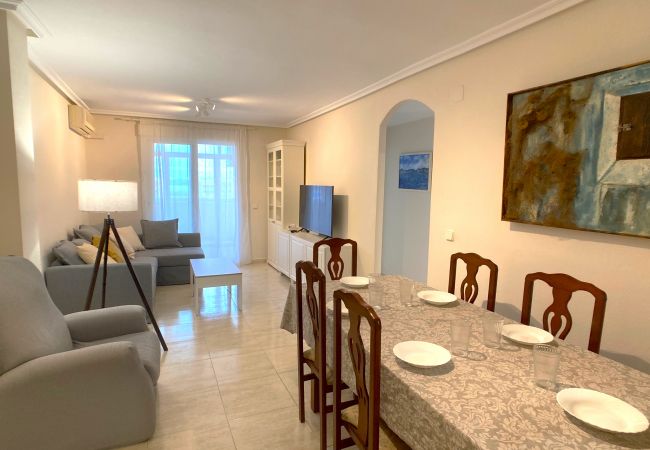 Apartment in La Manga del Mar Menor - 3-bedroom with pool and paddle court frontline to the Mediterranean Sea