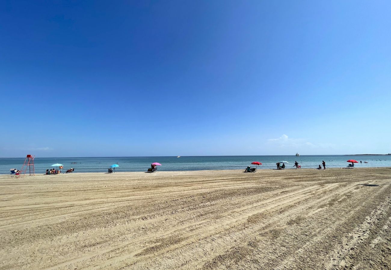 Apartment in La Manga del Mar Menor - 3-bedroom with pool and paddle court frontline to the Mediterranean Sea Apartment in La Manga del Mar Menor - 3-bedroom with pool and paddle court frontline to the Mediterranean Sea