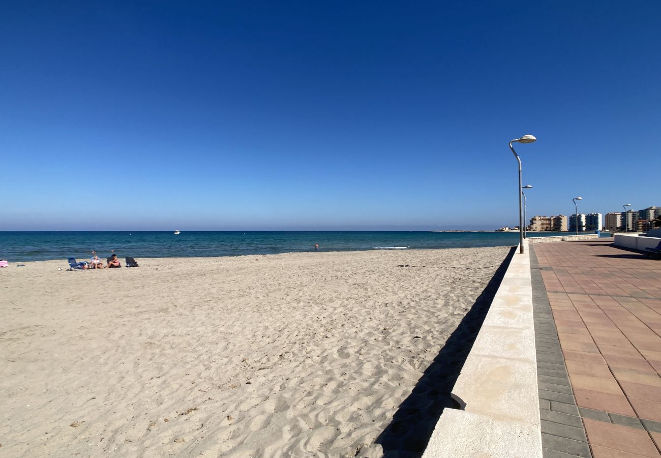 Apartment in La Manga del Mar Menor - 3-bedroom with pool and paddle court frontline to the Mediterranean Sea Apartment in La Manga del Mar Menor - 3-bedroom with pool and paddle court frontline to the Mediterranean Sea