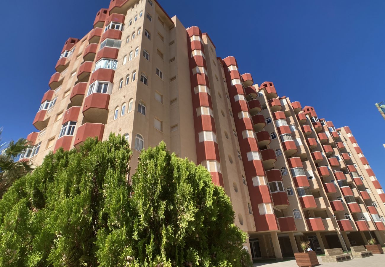 Apartment in La Manga del Mar Menor - 3-bedroom with pool and paddle court frontline to the Mediterranean Sea Apartment in La Manga del Mar Menor - 3-bedroom with pool and paddle court frontline to the Mediterranean Sea