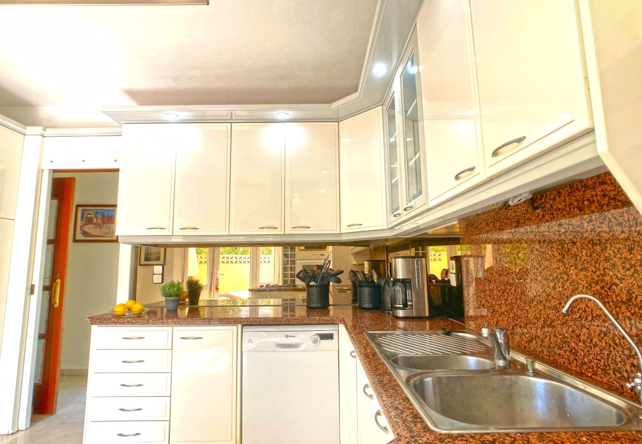 Villa in La Manga del Mar Menor - Stunning villa with private pool front line to the Mar Menor Villa in La Manga del Mar Menor - Stunning villa with private pool front line to the Mar Menor