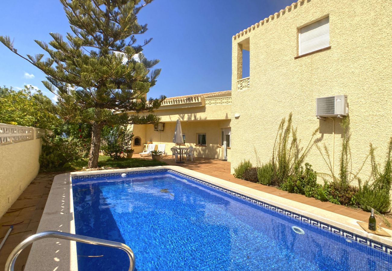 Villa in La Manga del Mar Menor - Stunning villa with private pool front line to the Mar Menor Villa in La Manga del Mar Menor - Stunning villa with private pool front line to the Mar Menor