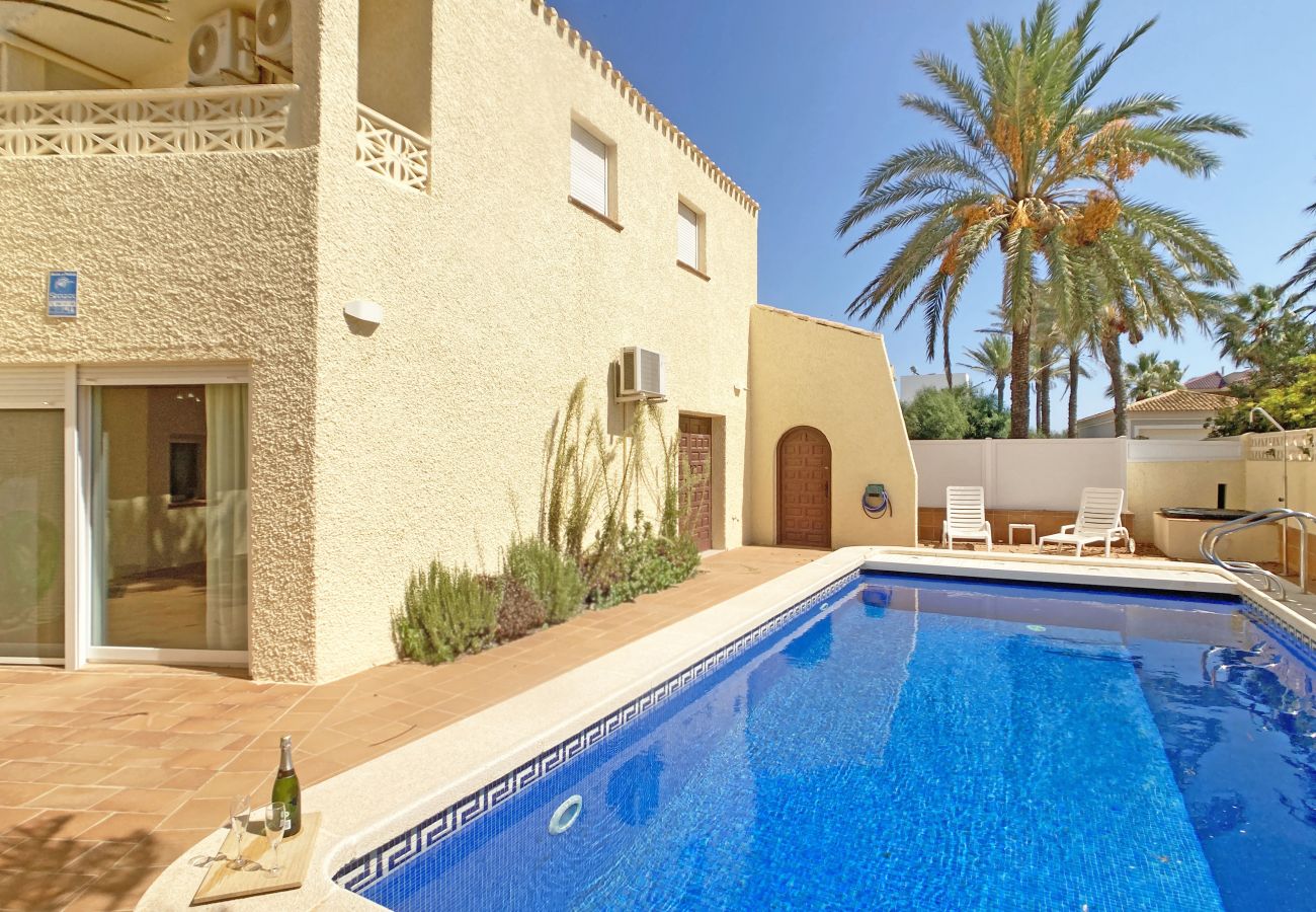 Villa in La Manga del Mar Menor - Stunning villa with private pool front line to the Mar Menor Villa in La Manga del Mar Menor - Stunning villa with private pool front line to the Mar Menor