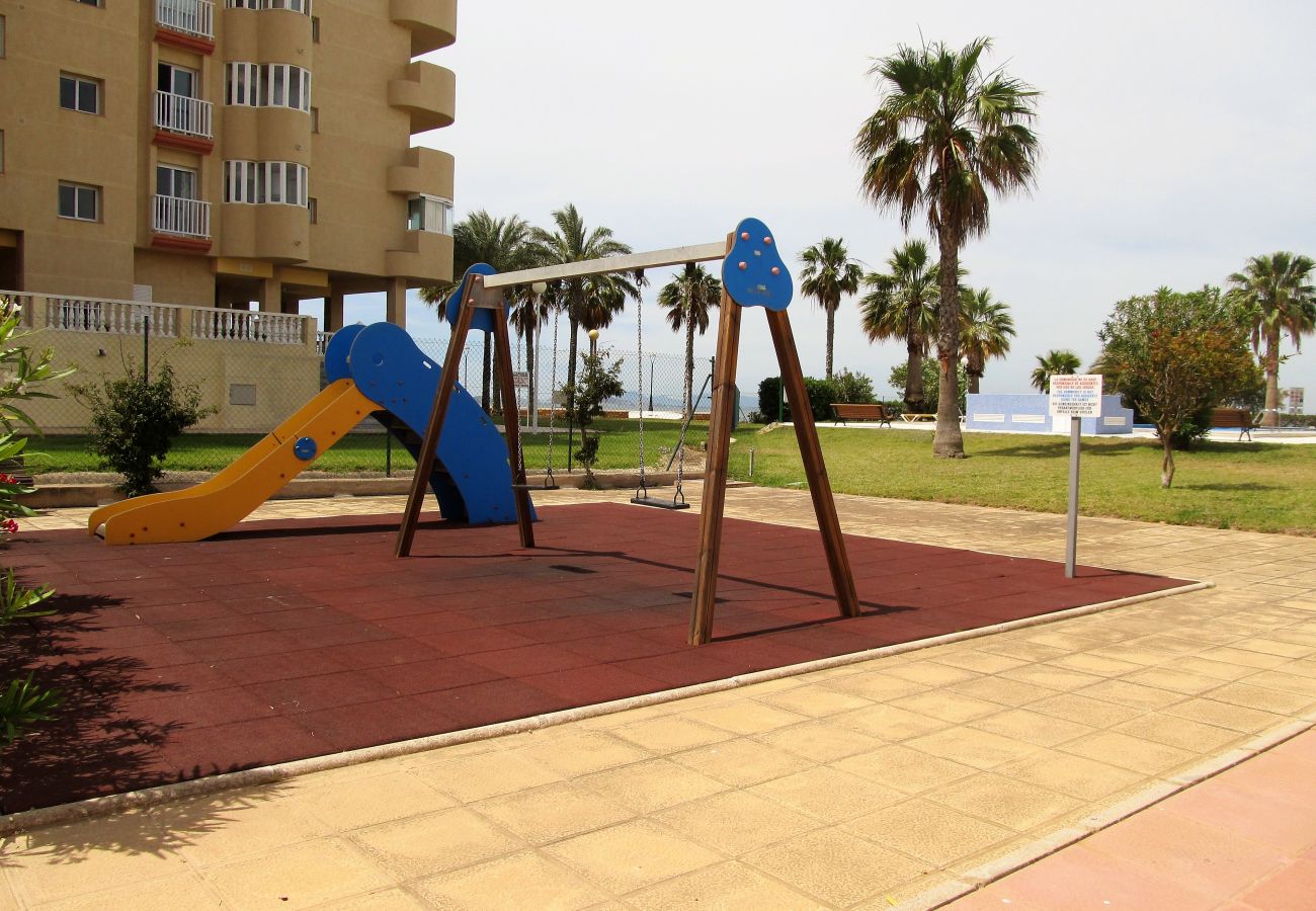 Apartment in La Manga del Mar Menor - Spacious apartment with views, pool, playground, parking and tennis court in Tomás Maestre. Apartment in La Manga del Mar Menor - Spacious apartment with views, pool, playground, parking and tennis court in Tomás Maestre.