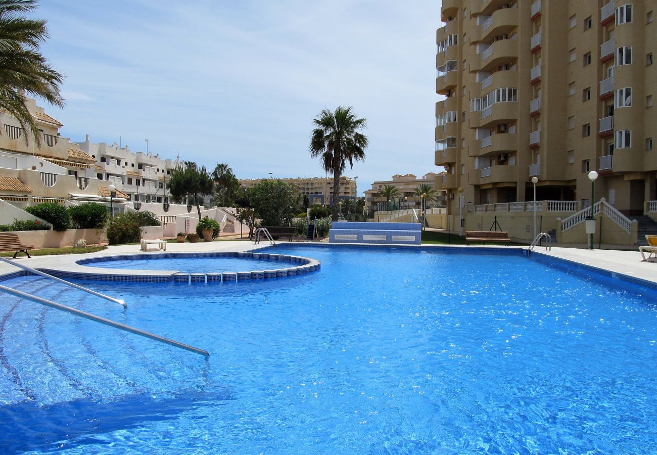 Apartment in La Manga del Mar Menor - Spacious apartment with views, pool, playground, parking and tennis court in Tomás Maestre. Apartment in La Manga del Mar Menor - Spacious apartment with views, pool, playground, parking and tennis court in Tomás Maestre.