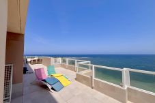 Apartment in La Manga del Mar Menor - Stunning apartment with huge terrace front line to the Mediterránean