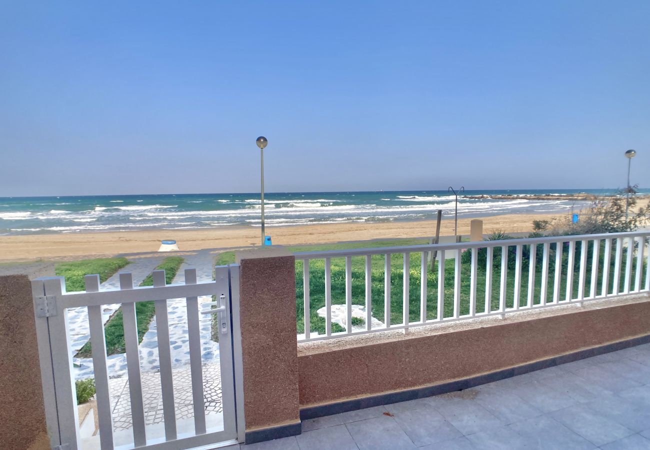 Apartment in Cartagena - Direct Beachfront: Spectacular Ground Floor with Terrace over the Mediterranean – Cavanna Area