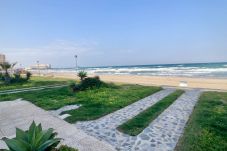 Apartment in Cartagena - Direct Beachfront: Spectacular Ground Floor with Terrace over the Mediterranean – Cavanna Area